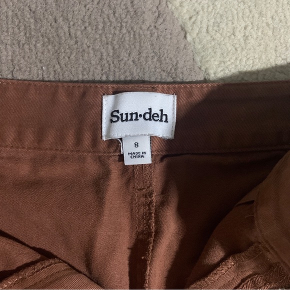 ARITZIA Sunday Best brown shorts size 8 - Picture 6 of 8